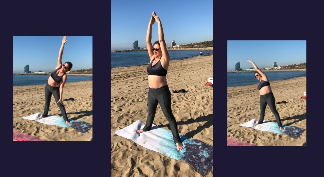 Yoga en la playa de Barcelona